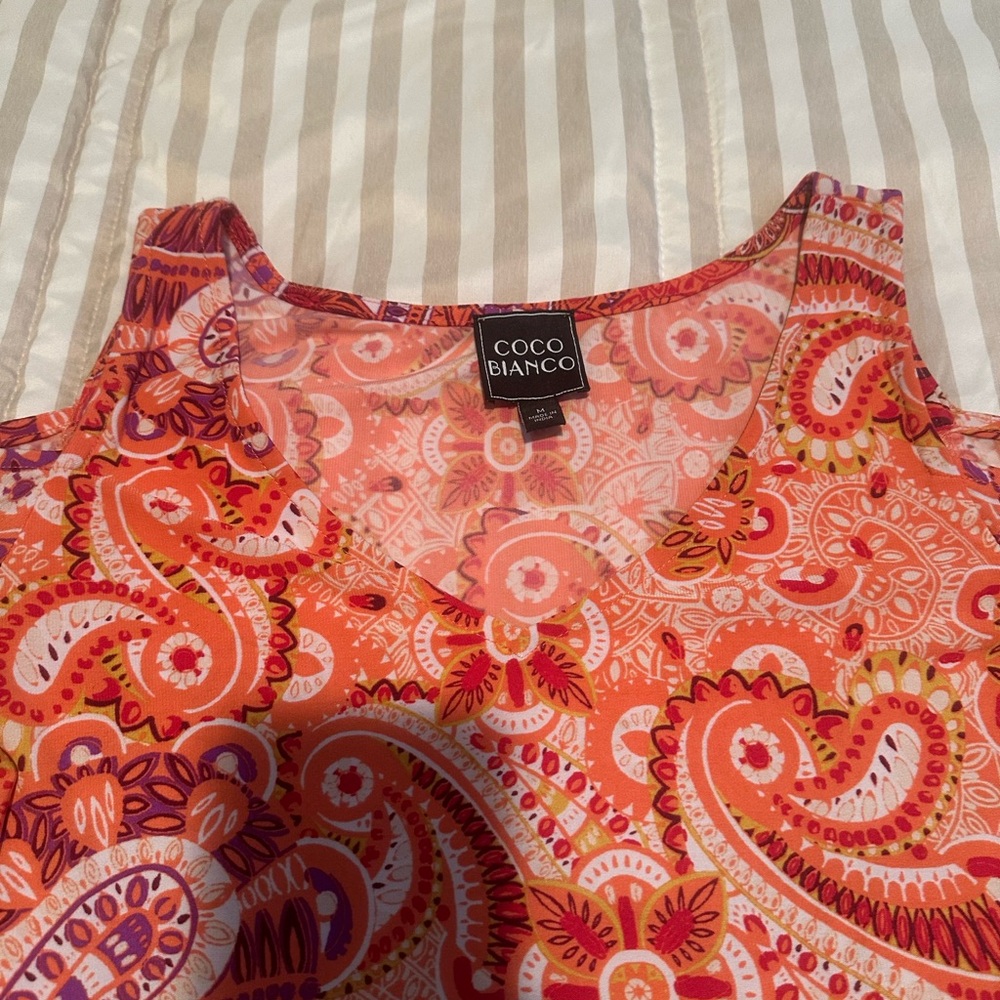 Coco Blanco Red Cold Shoulder Paisley Blouse Womens Size M - Picture 4 of 11